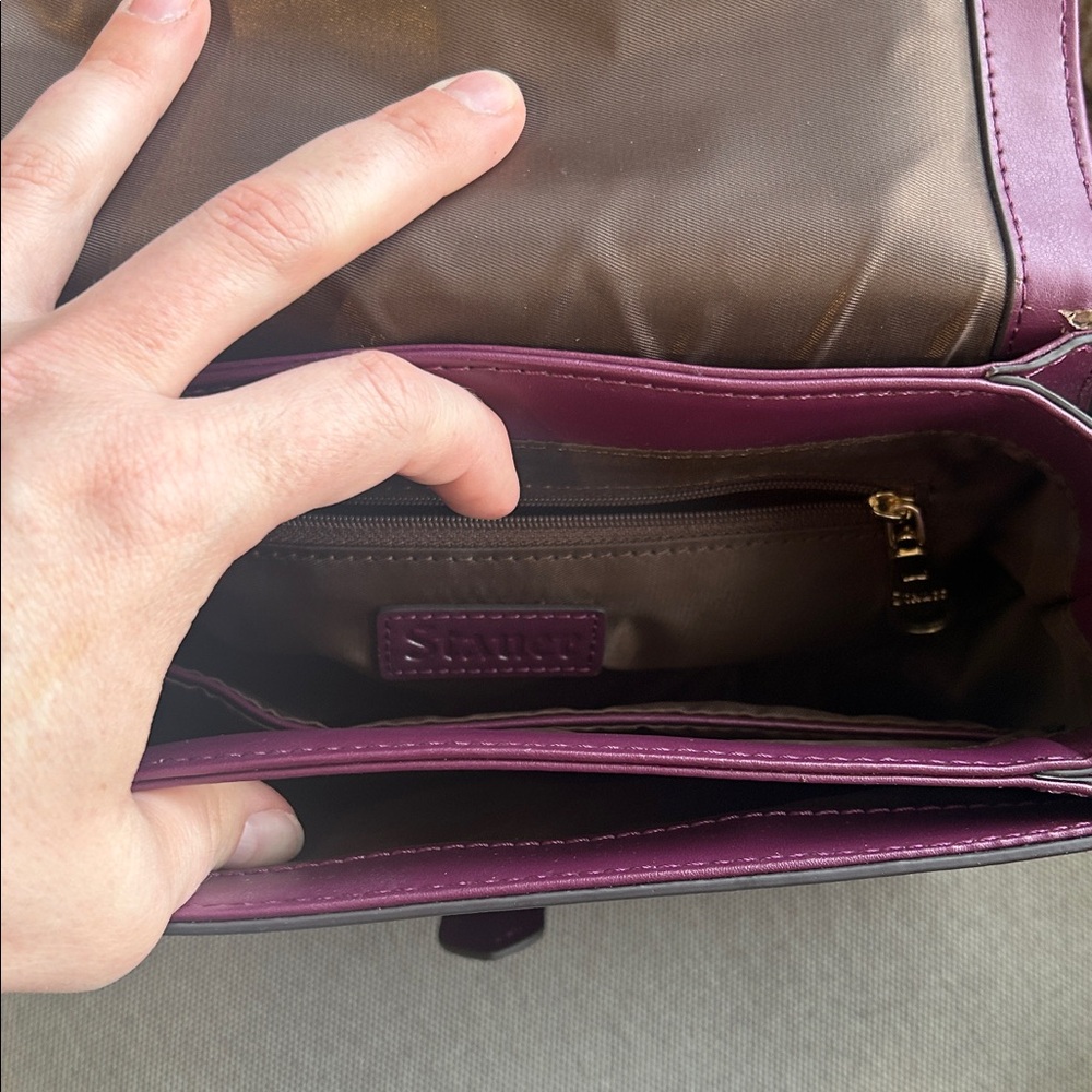 🍇Stauer Grape Leather Saddle Crossbody Bag - Picture 5 of 7